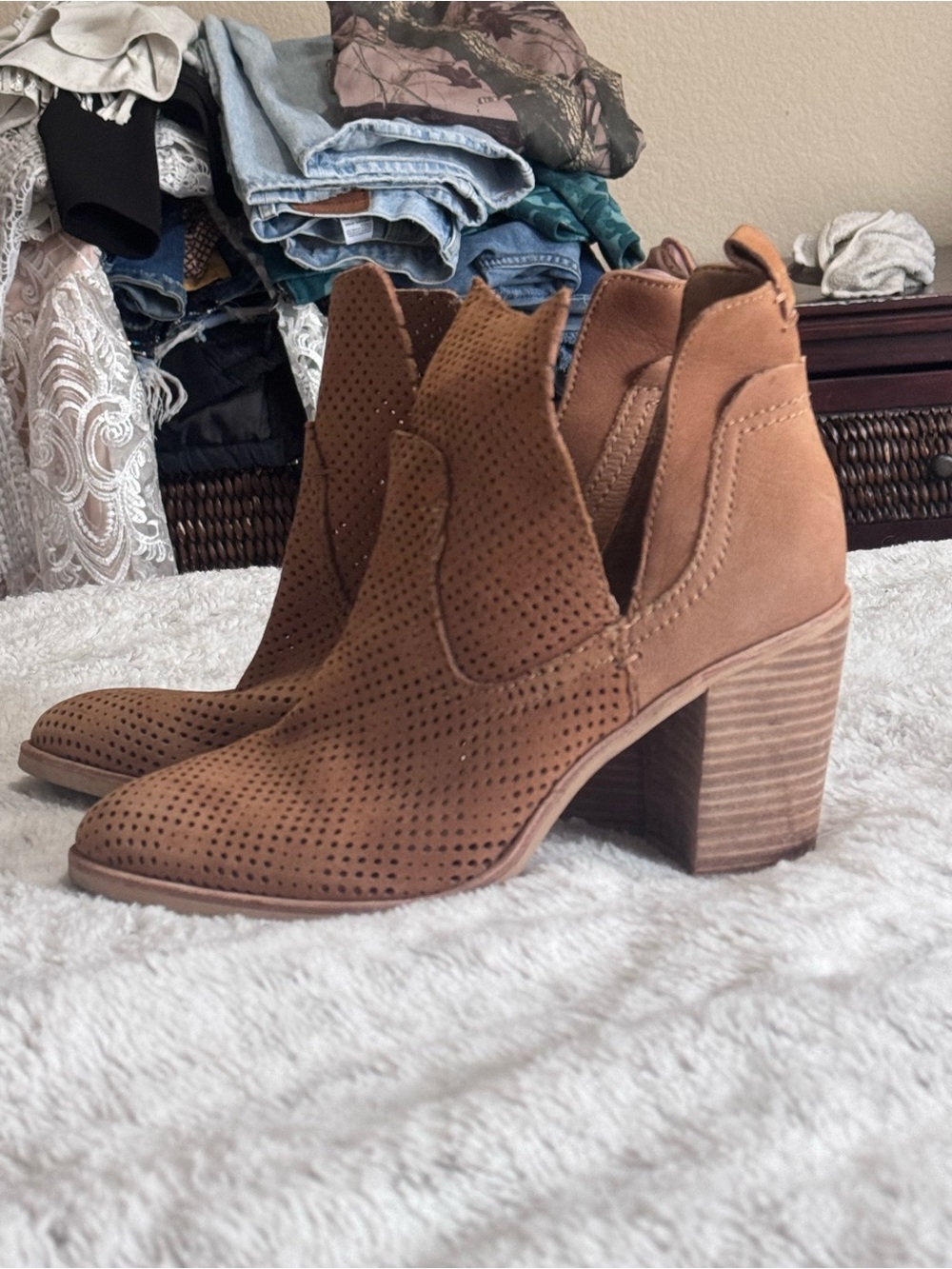 Women’s Suede Perforated Cutout Ankle Boots - Brown